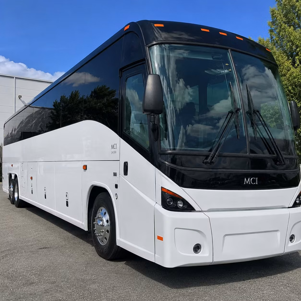 busrentalwashington com makes bwi airport shuttle service simple for maryland and dc groups
