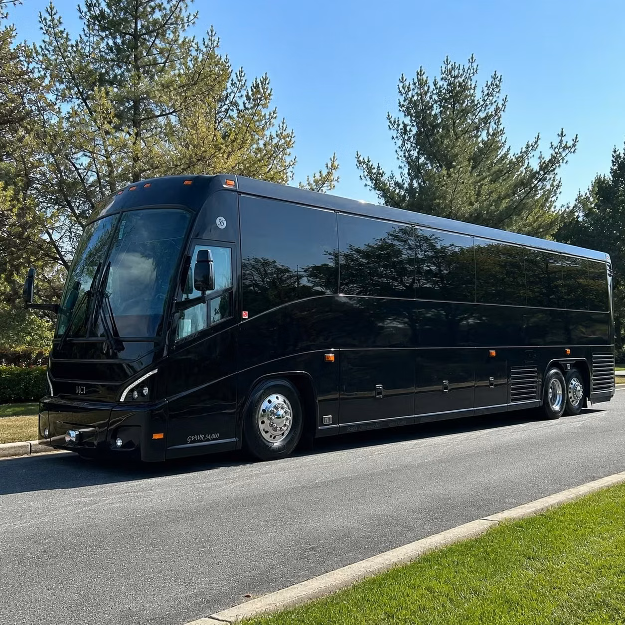 charter buses for large prom groups after prom events and multi school trips